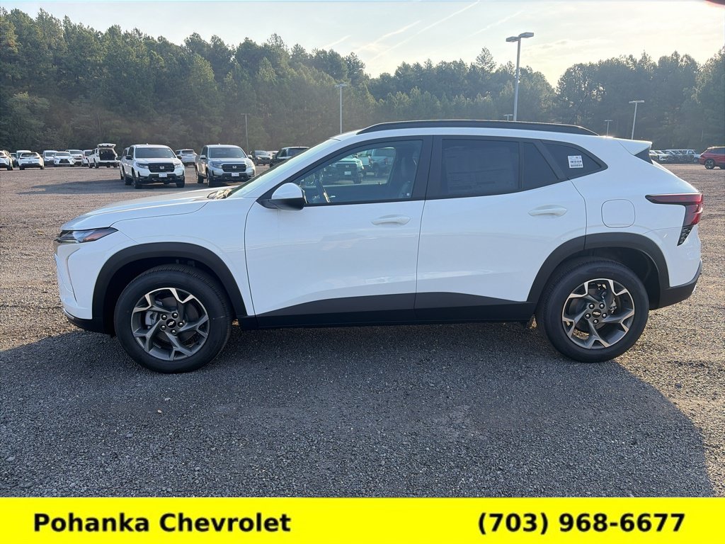 New 2026 Chevrolet Trax LT w/ Driver Confidence Package FWD image 4