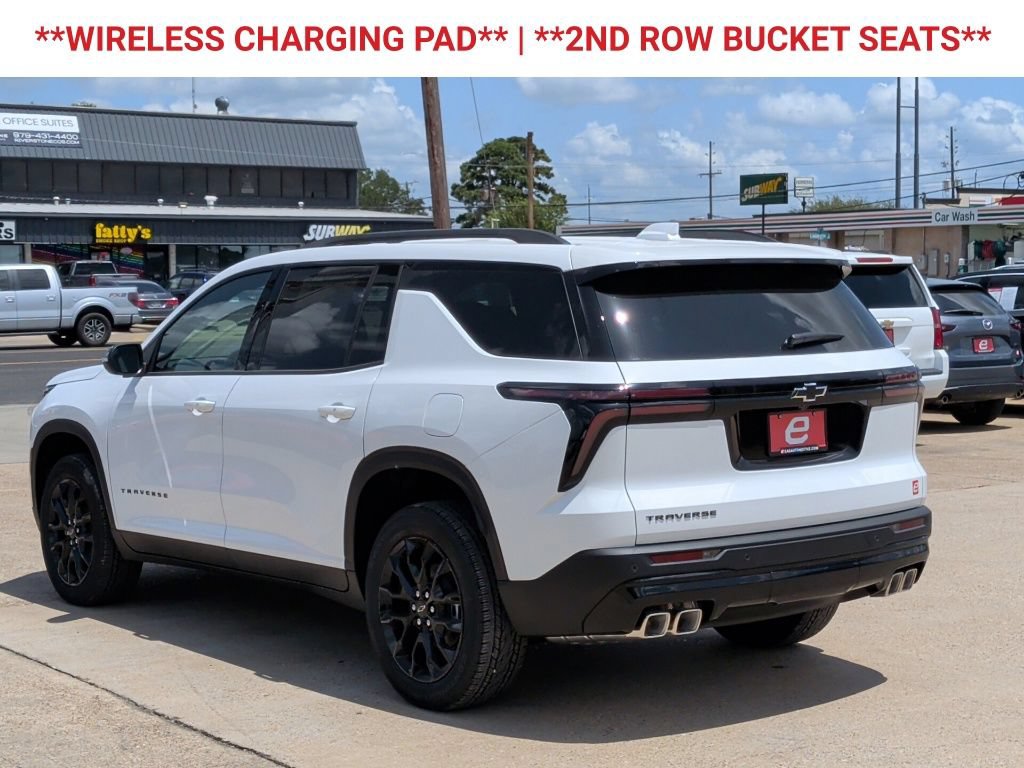 New 2026 Chevrolet Traverse LT w/ Midnight/Sport Edition FWD image 6