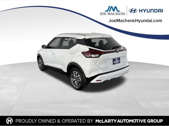 Used 2024 Nissan Kicks SV FWD image 7