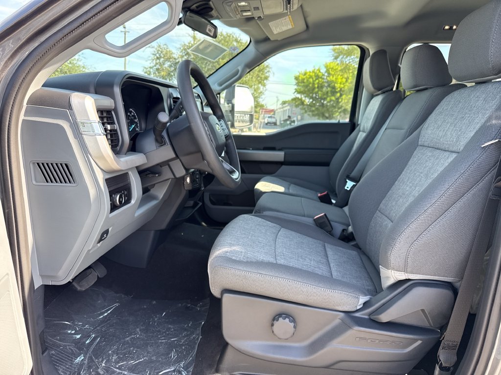 New 2026 Ford F250 XL w/ STX Appearance Package AWD/4WD image 18