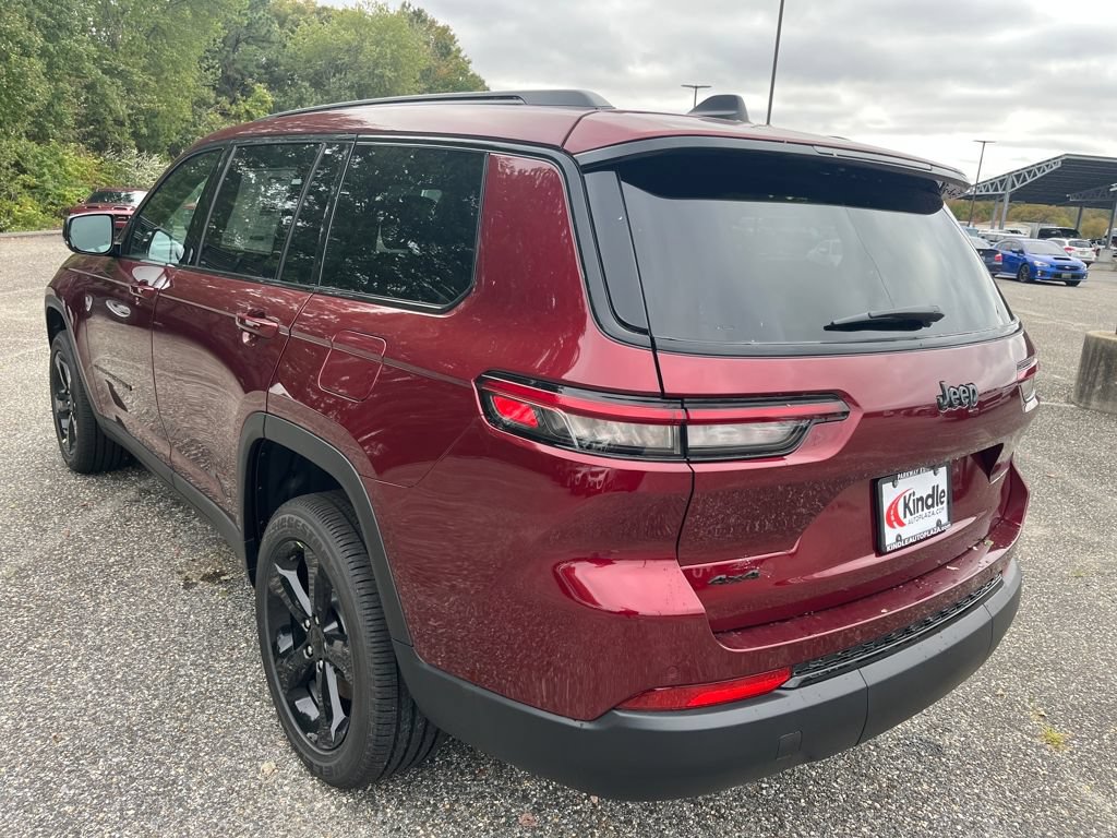 New 2025 Jeep Grand Cherokee L Altitude AWD/4WD image 30