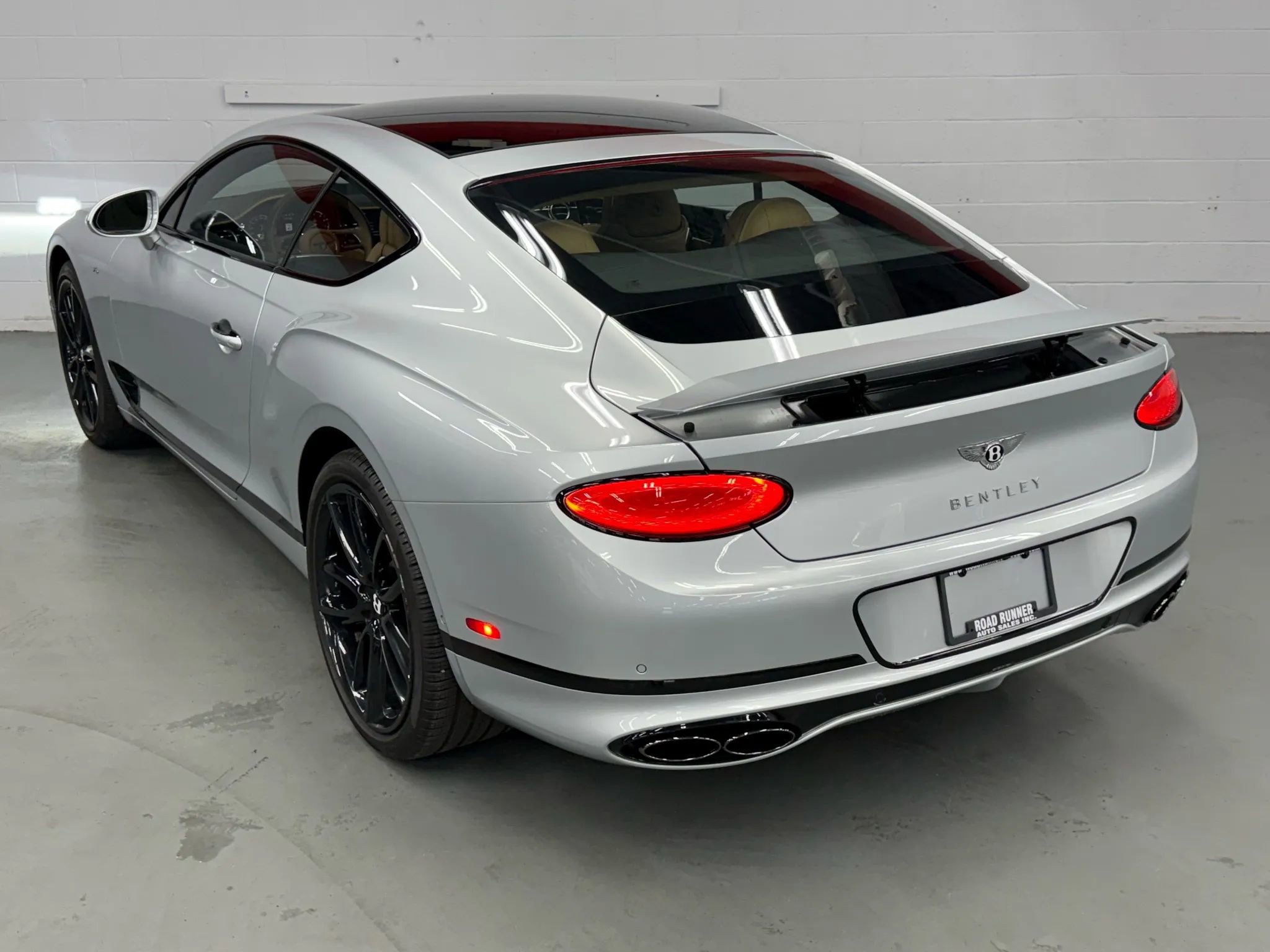 Used 2022 Bentley Continental GT image 12