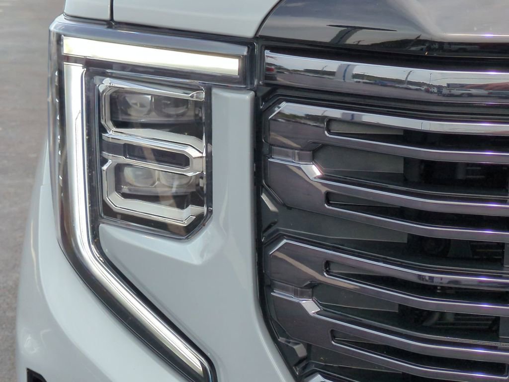 Used 2025 GMC Sierra 1500 Denali Ultimate image 13