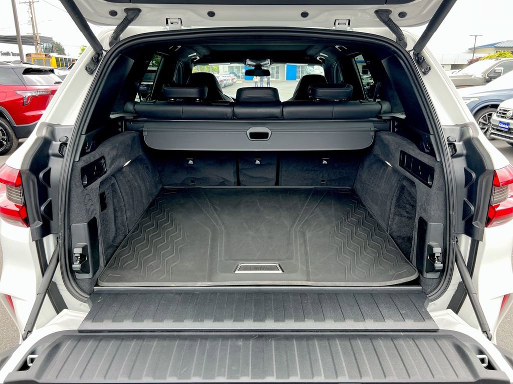 Used 2023 BMW X5 M w/ Competition Package AWD/4WD image 21