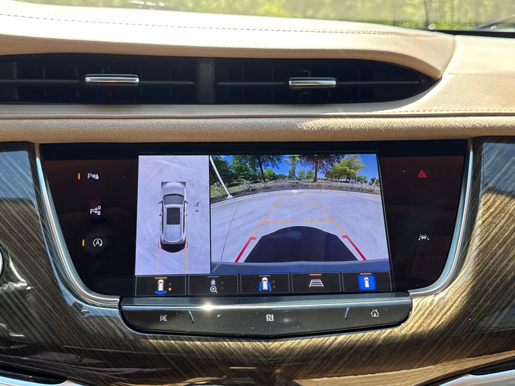 Used 2021 Cadillac XT6 Premium Luxury w/ Platinum Package FWD image 25