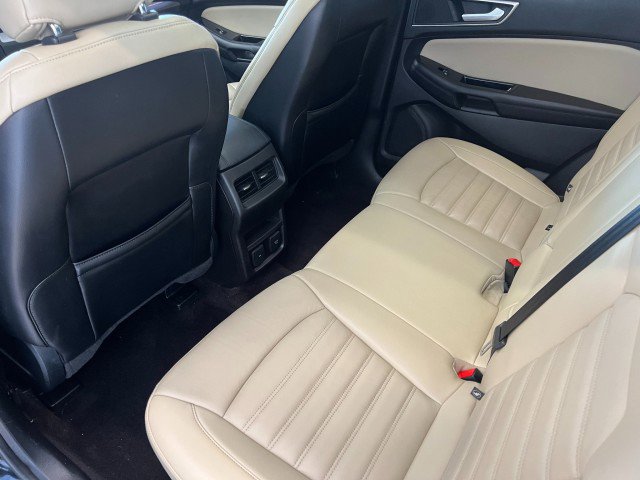 Used 2015 Ford Edge SEL w/ Equipment Group 201A image 36
