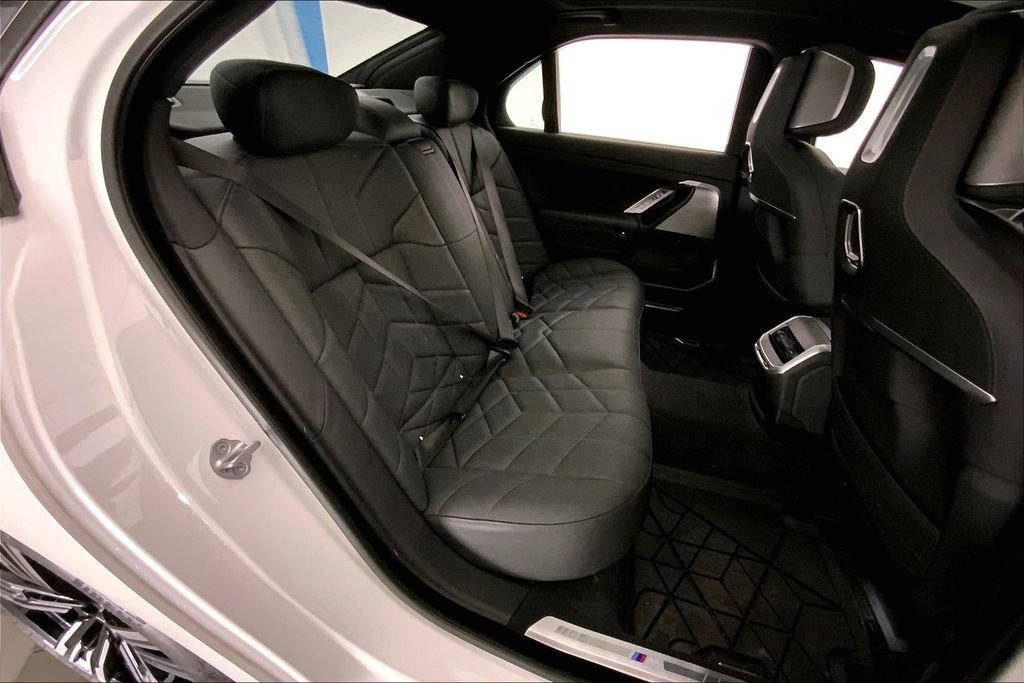 Certified 2023 BMW 760i xDrive AWD/4WD image 15