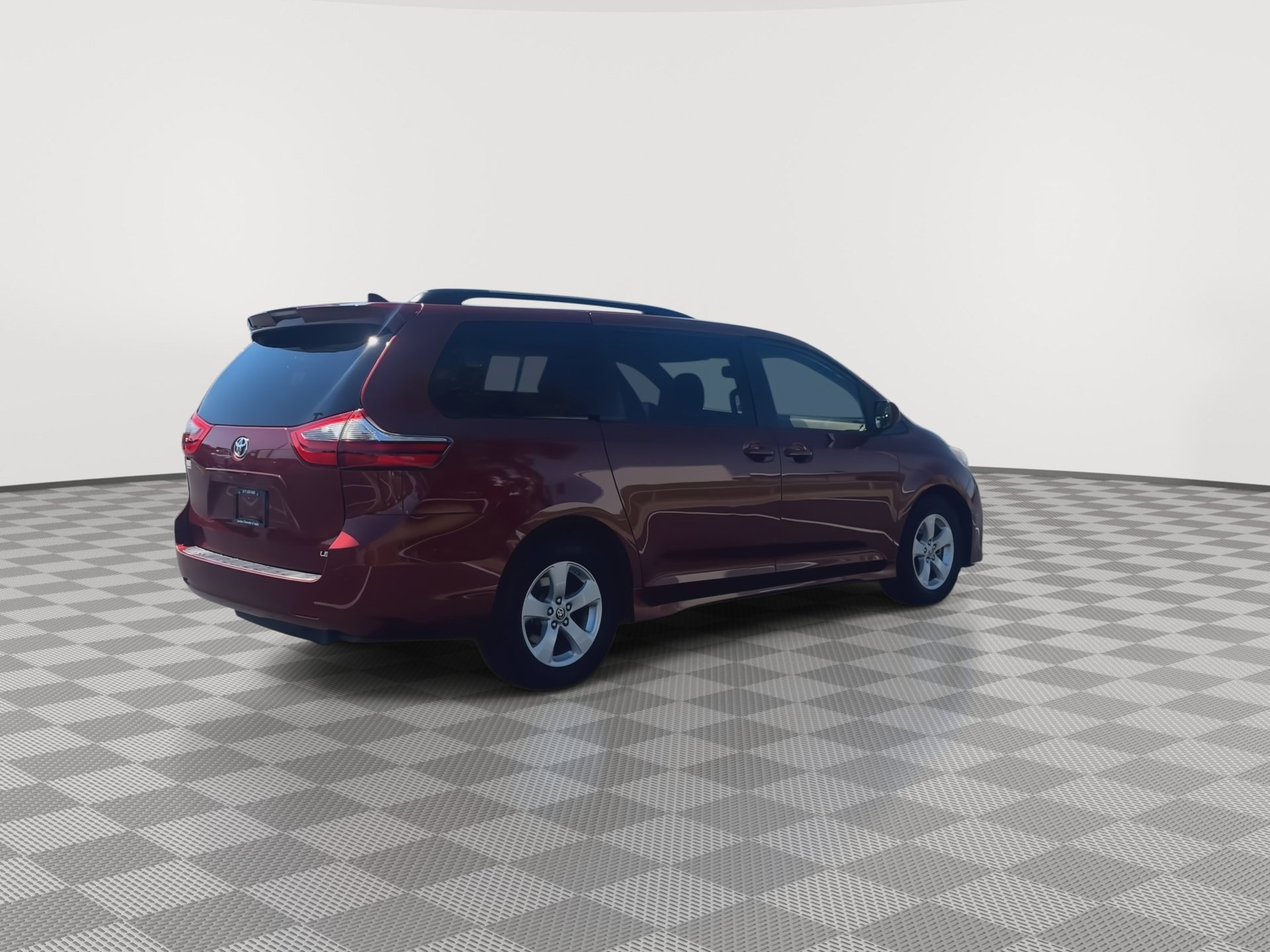 Used 2020 Toyota Sienna LE FWD image 8