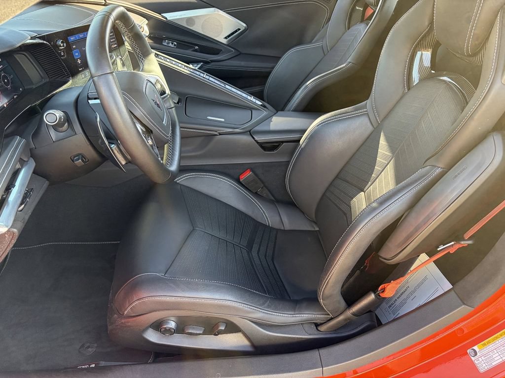 Used 2021 Chevrolet Corvette Stingray Premium Conv w/ Z51 Performance Package RWD image 18