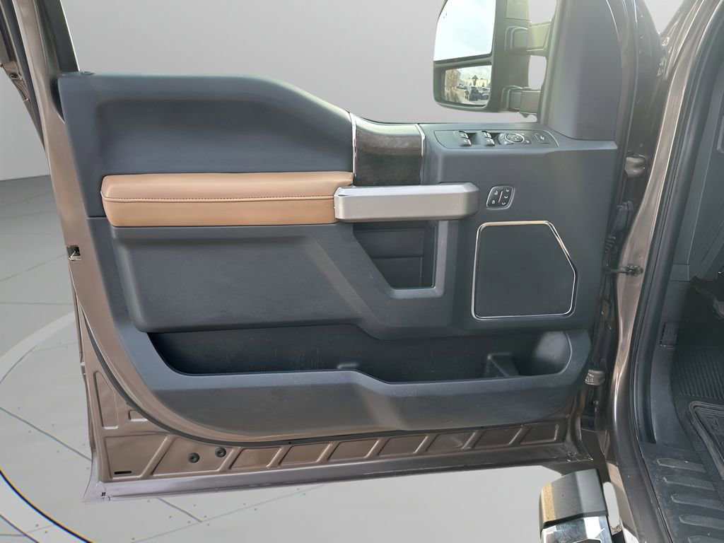 Used 2022 Ford F250 Lariat w/ Lariat Ultimate Package image 22