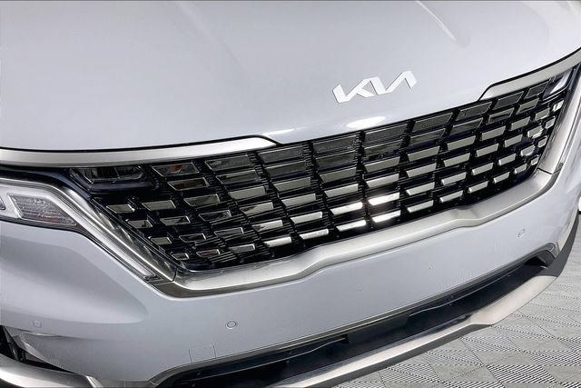 Certified 2024 Kia Carnival SX FWD image 27