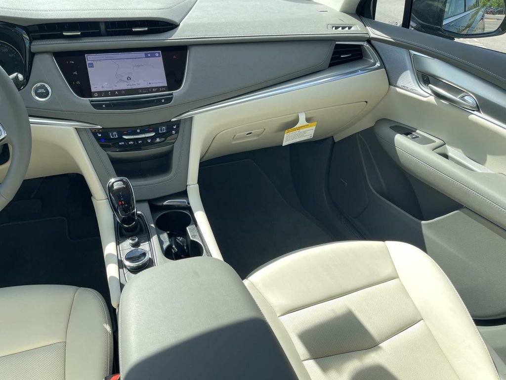 New 2026 Cadillac XT5 Premium Luxury w/ Driver Assist Package AWD/4WD image 14