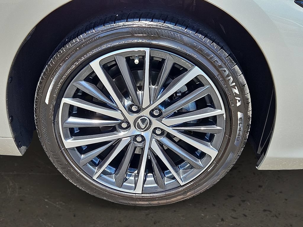 Certified 2023 Lexus ES 250 w/ Premium Package AWD/4WD image 10