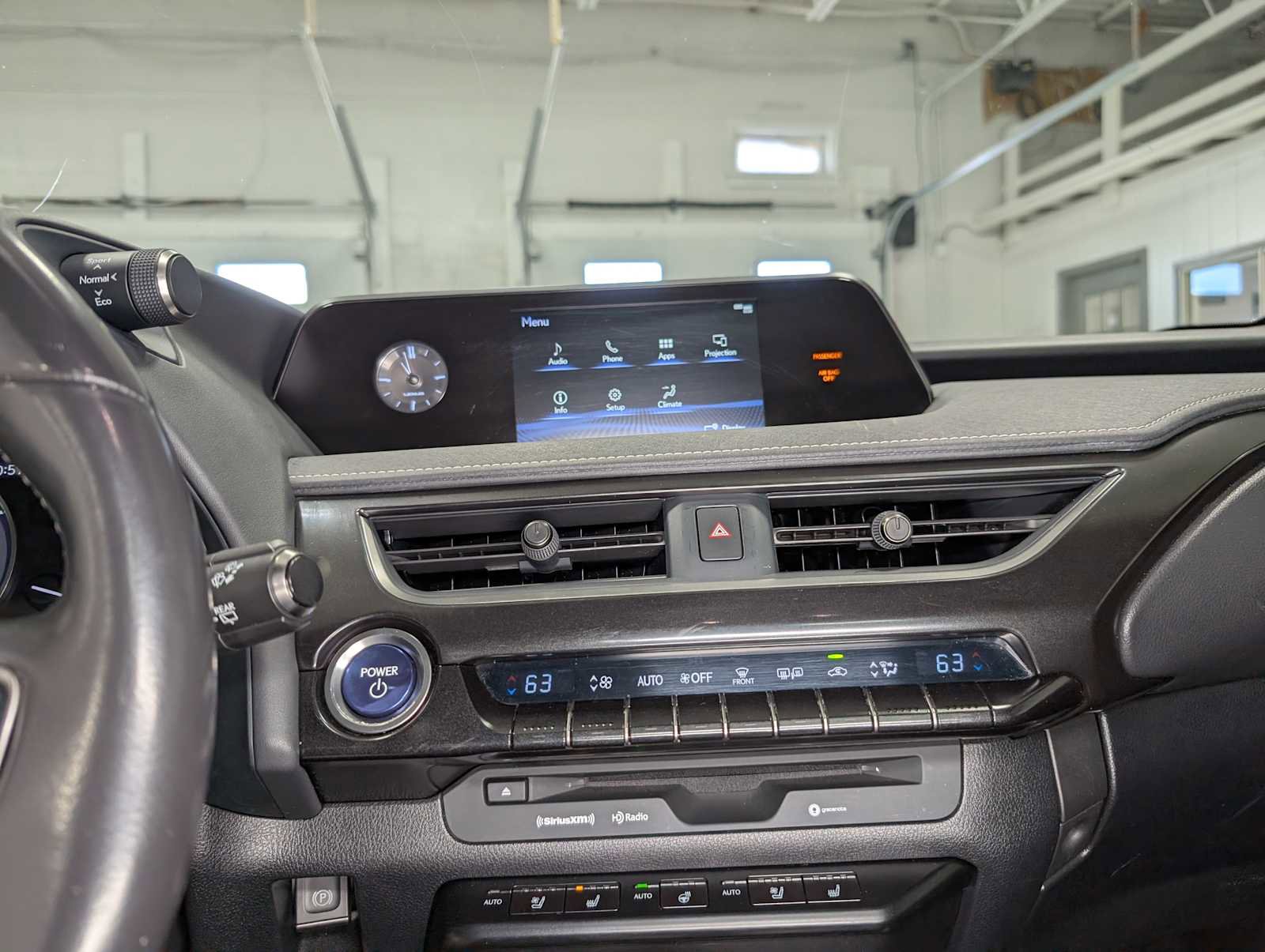 Used 2020 Lexus UX 250h w/ Premium Package image 33