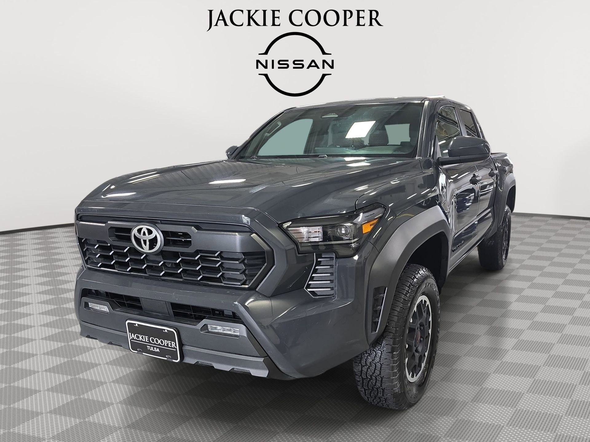 Used 2024 Toyota Tacoma TRD Off-Road image 1