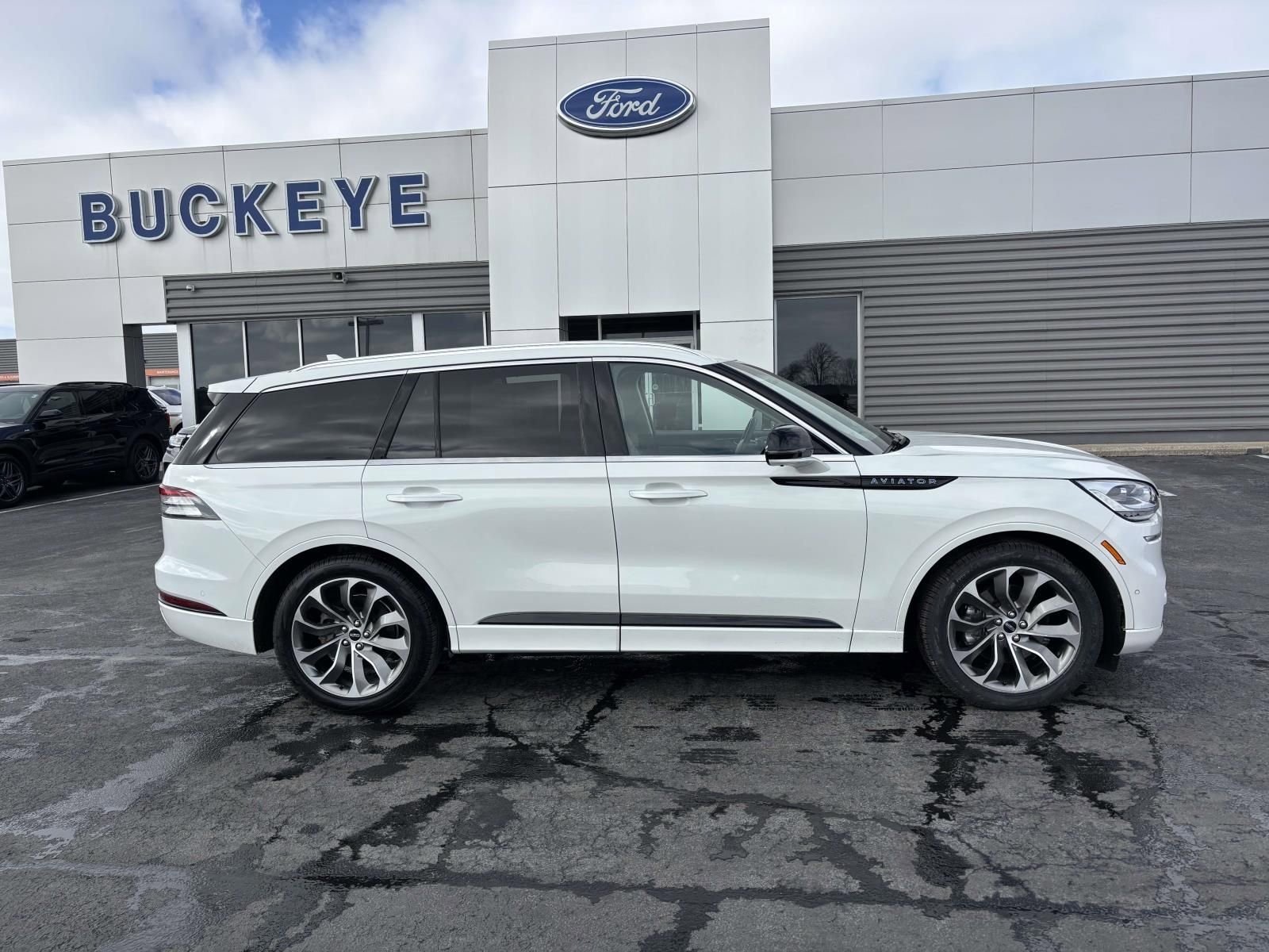 Used 2023 Lincoln Aviator Grand Touring w/ Equipment Group 301A image 10