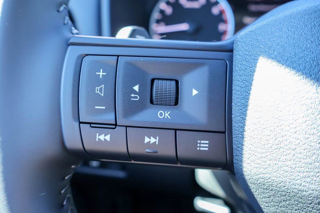 New 2026 Nissan Rogue SV image 10