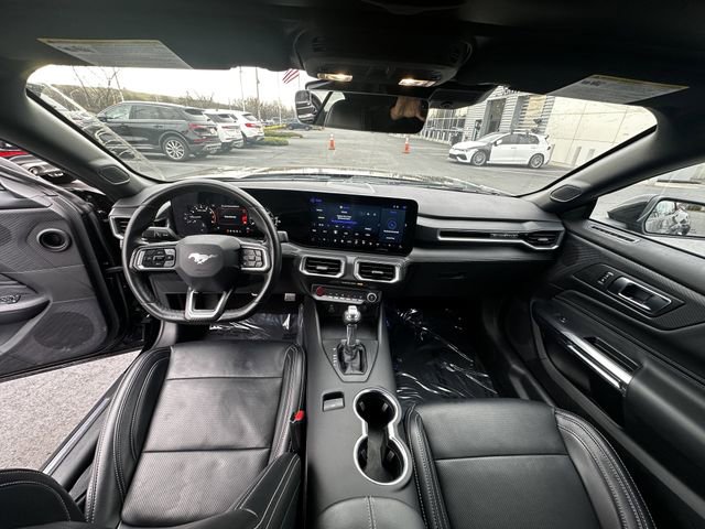 Certified 2025 Ford Mustang Premium image 3