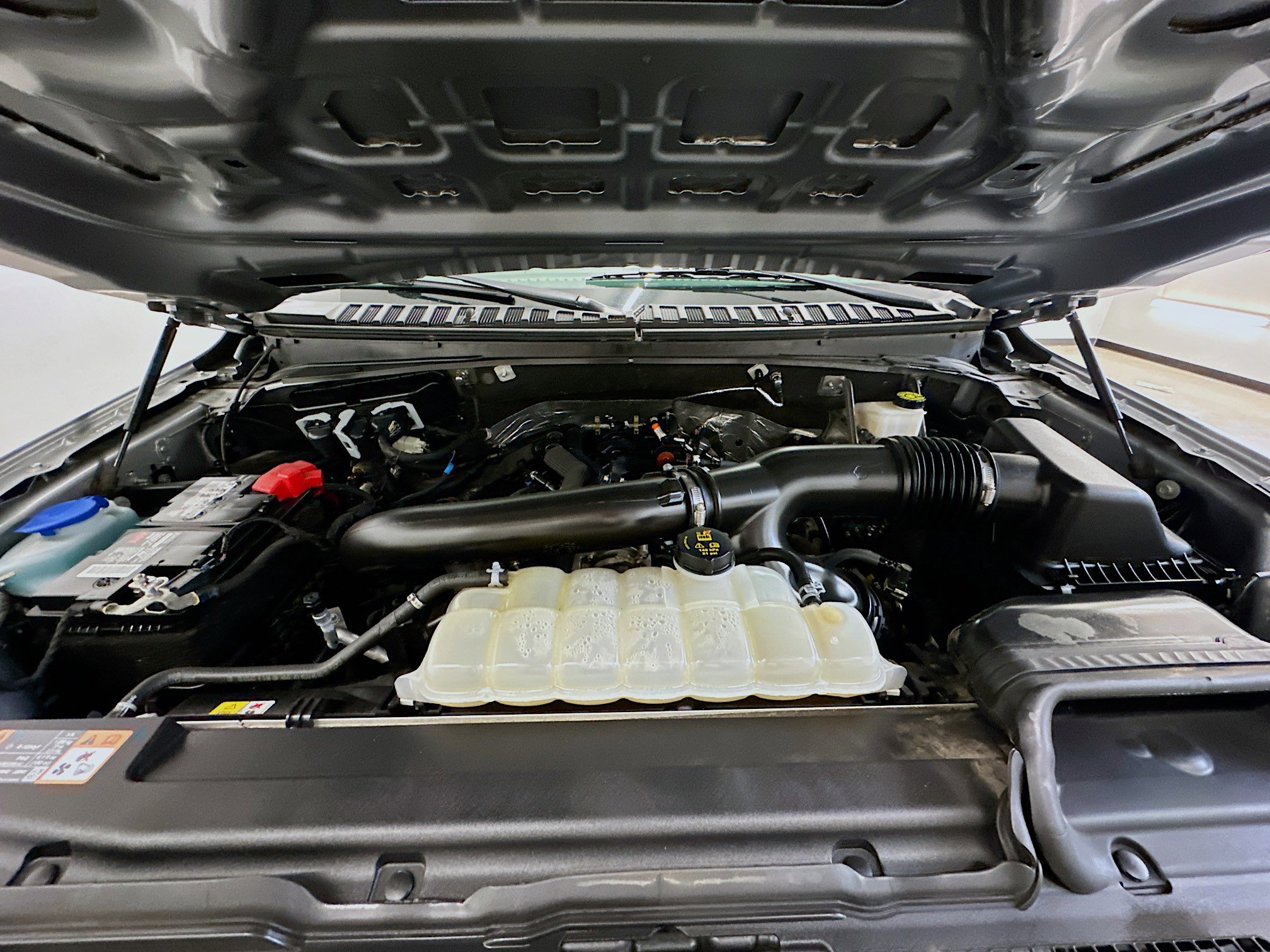 Used 2024 Ford Expedition XLT image 36