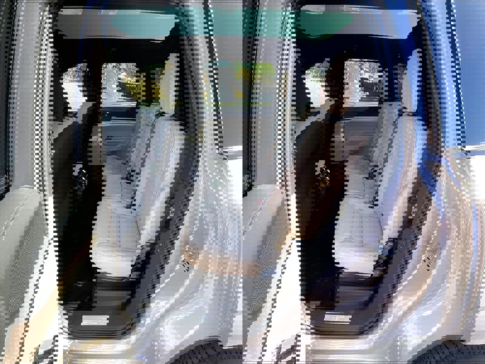 New 2026 Volvo EX90 Plus image 12