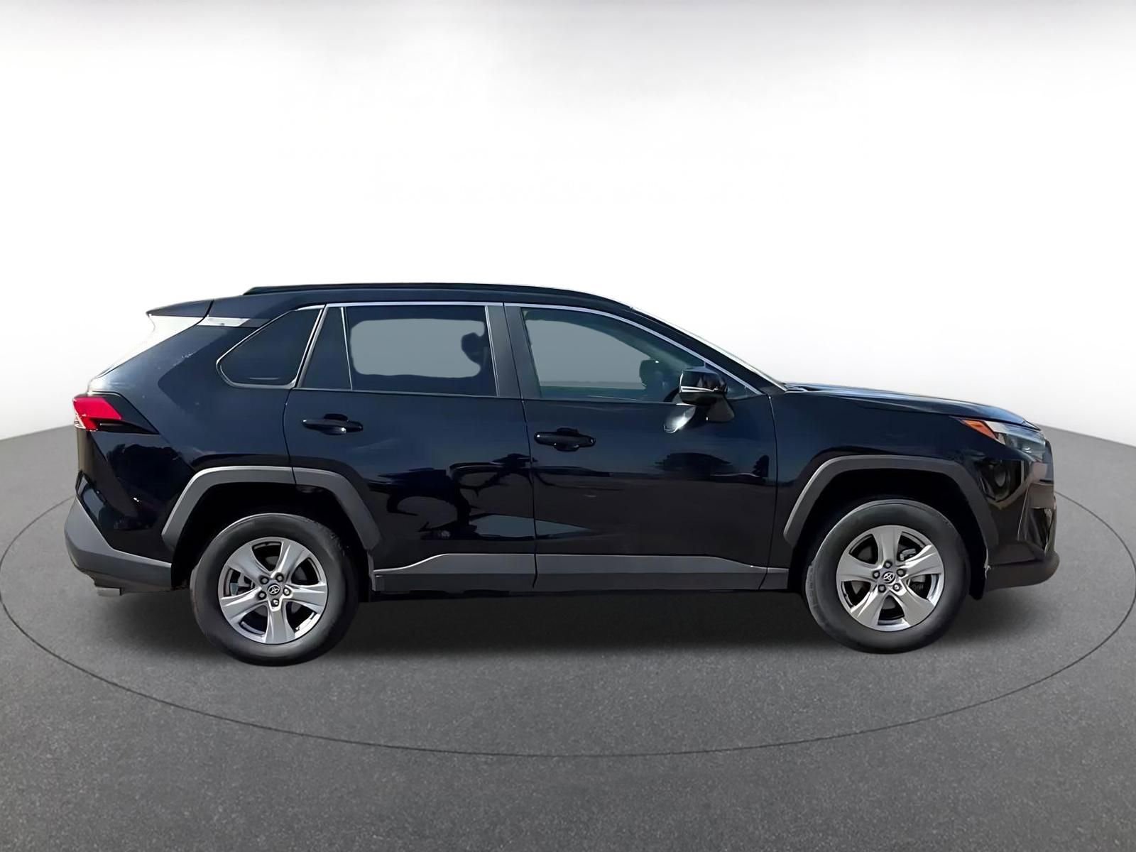 Used 2025 Toyota RAV4 XLE w/ Convenience Package AWD/4WD image 16
