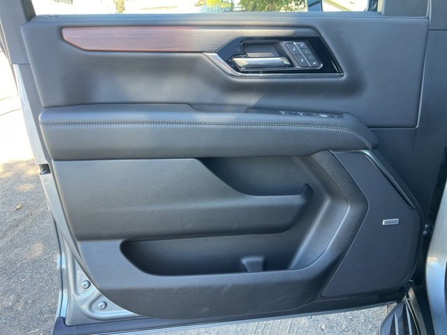 Used 2025 GMC Yukon Denali image 17