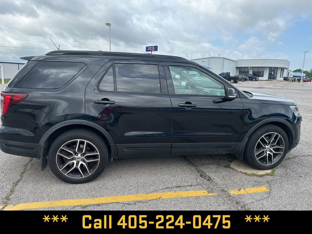 Used 2019 Ford Explorer Sport w/ Ford Safe & Smart Package AWD/4WD image 10