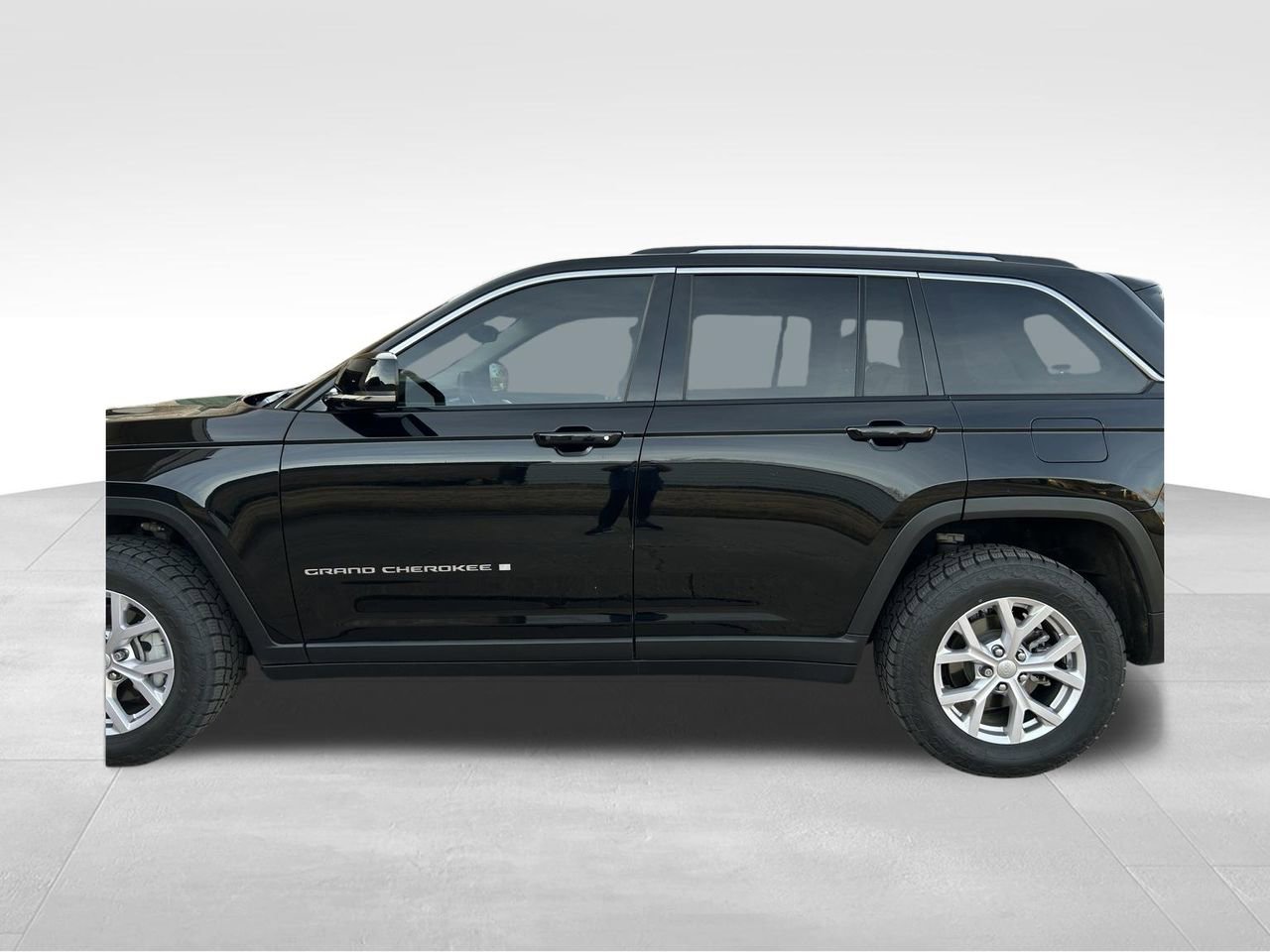 Used 2022 Jeep Grand Cherokee Limited image 17