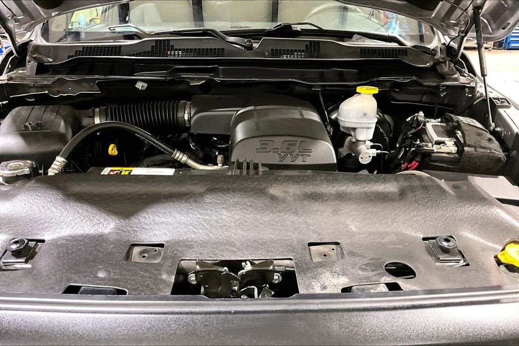 Used 2024 RAM 1500 Classic Warlock image 9