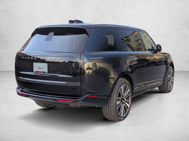 New 2026 Land Rover Range Rover Long Wheelbase SE image 2
