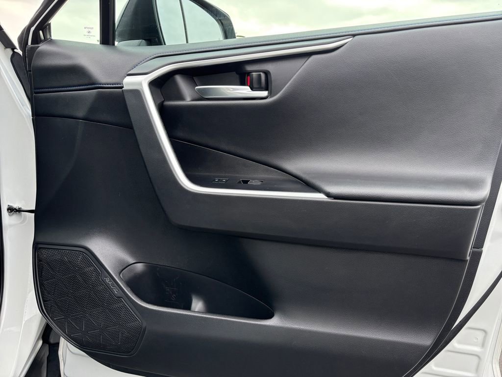 Used 2022 Toyota RAV4 XSE image 26