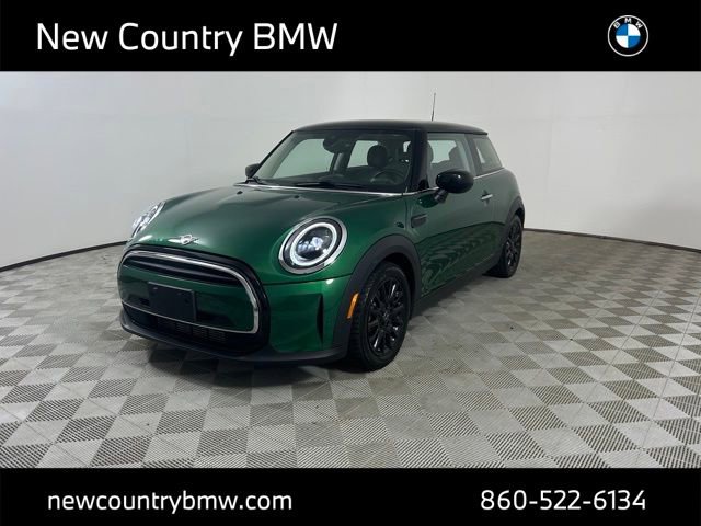 Used 2023 MINI Cooper 2-Door Hardtop image 3
