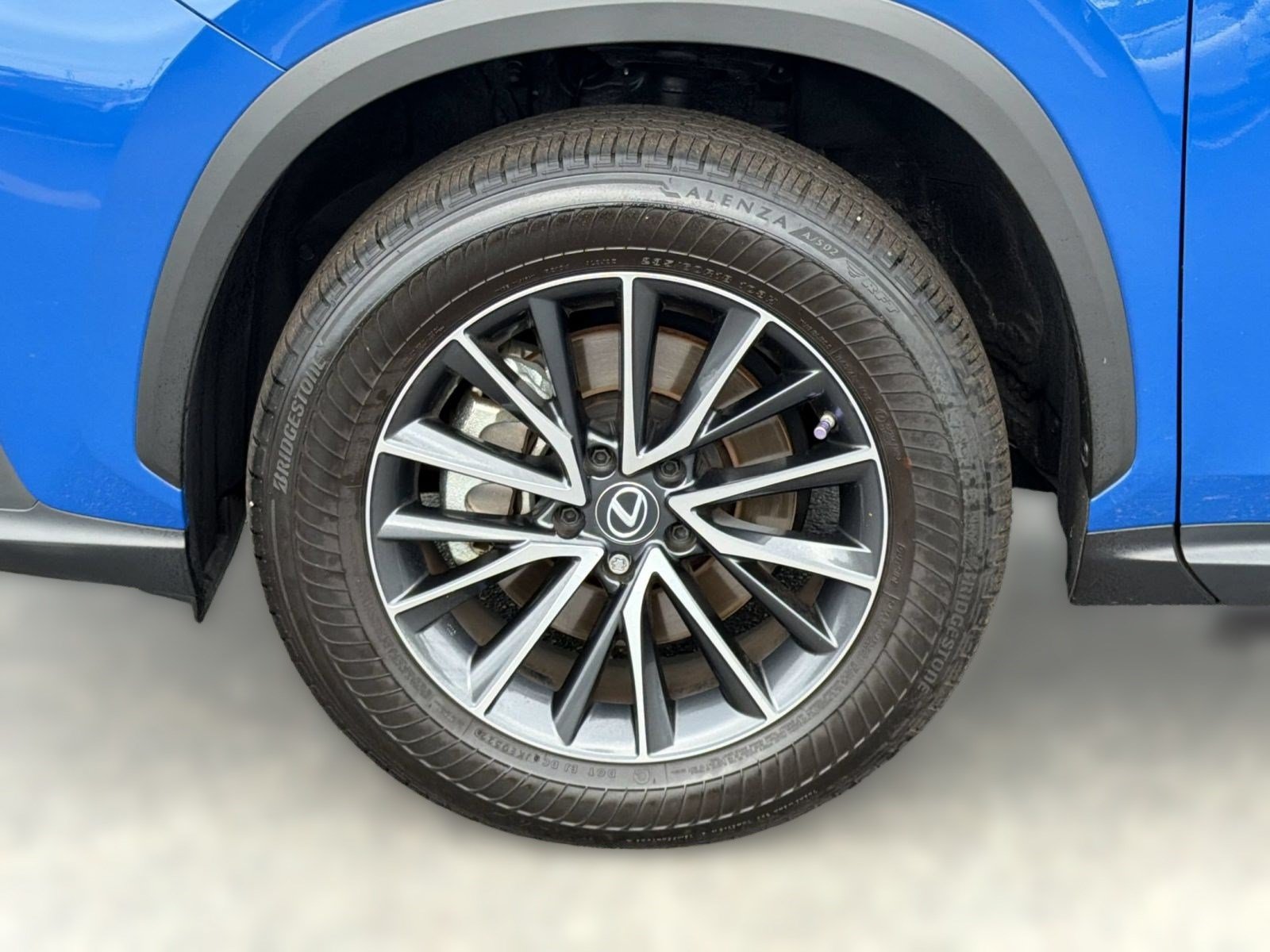 Used 2022 Lexus NX 250 FWD w/ Towing Package (2000 Lbs) image 13