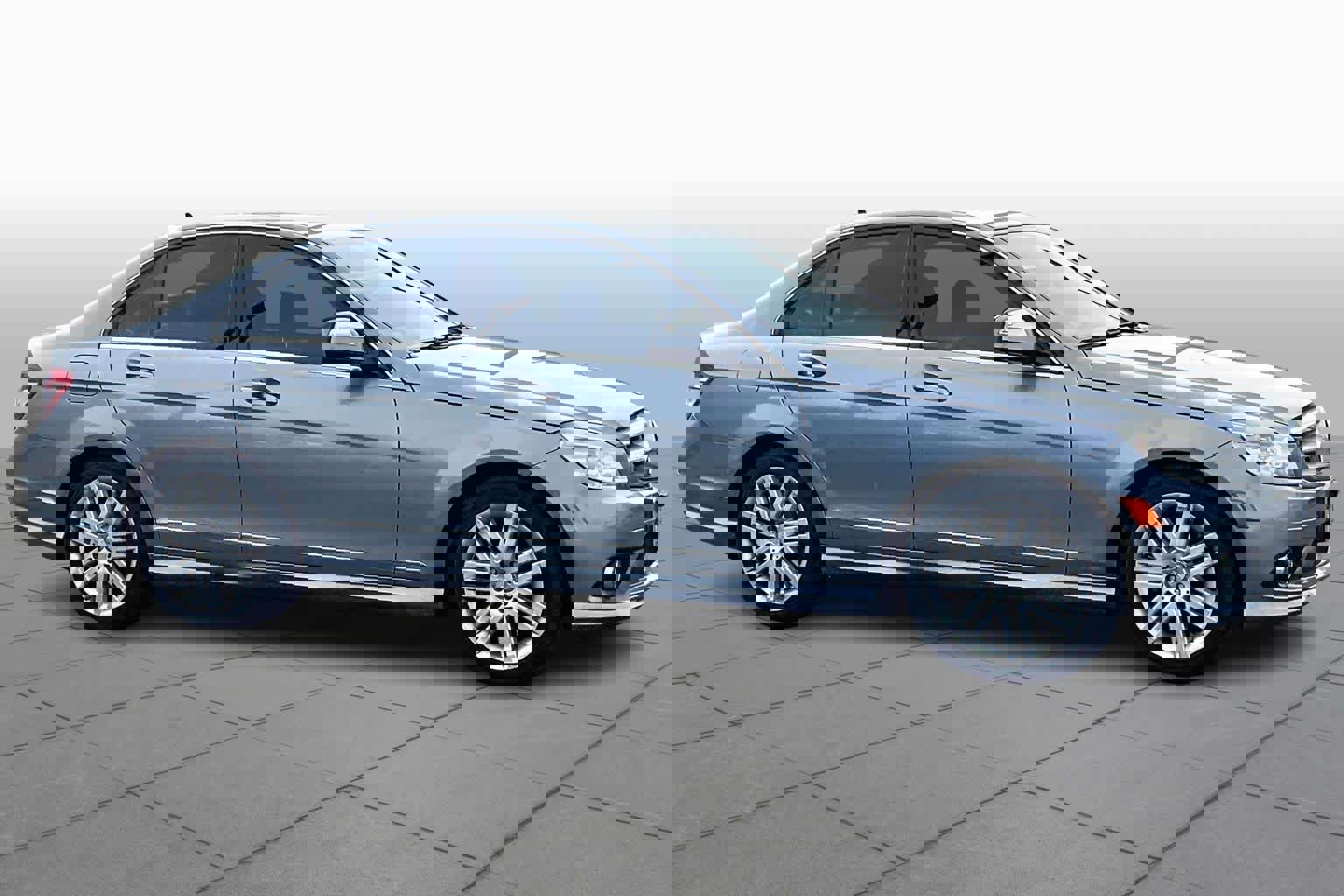 Used 2008 Mercedes-Benz C 300 Sport image 3