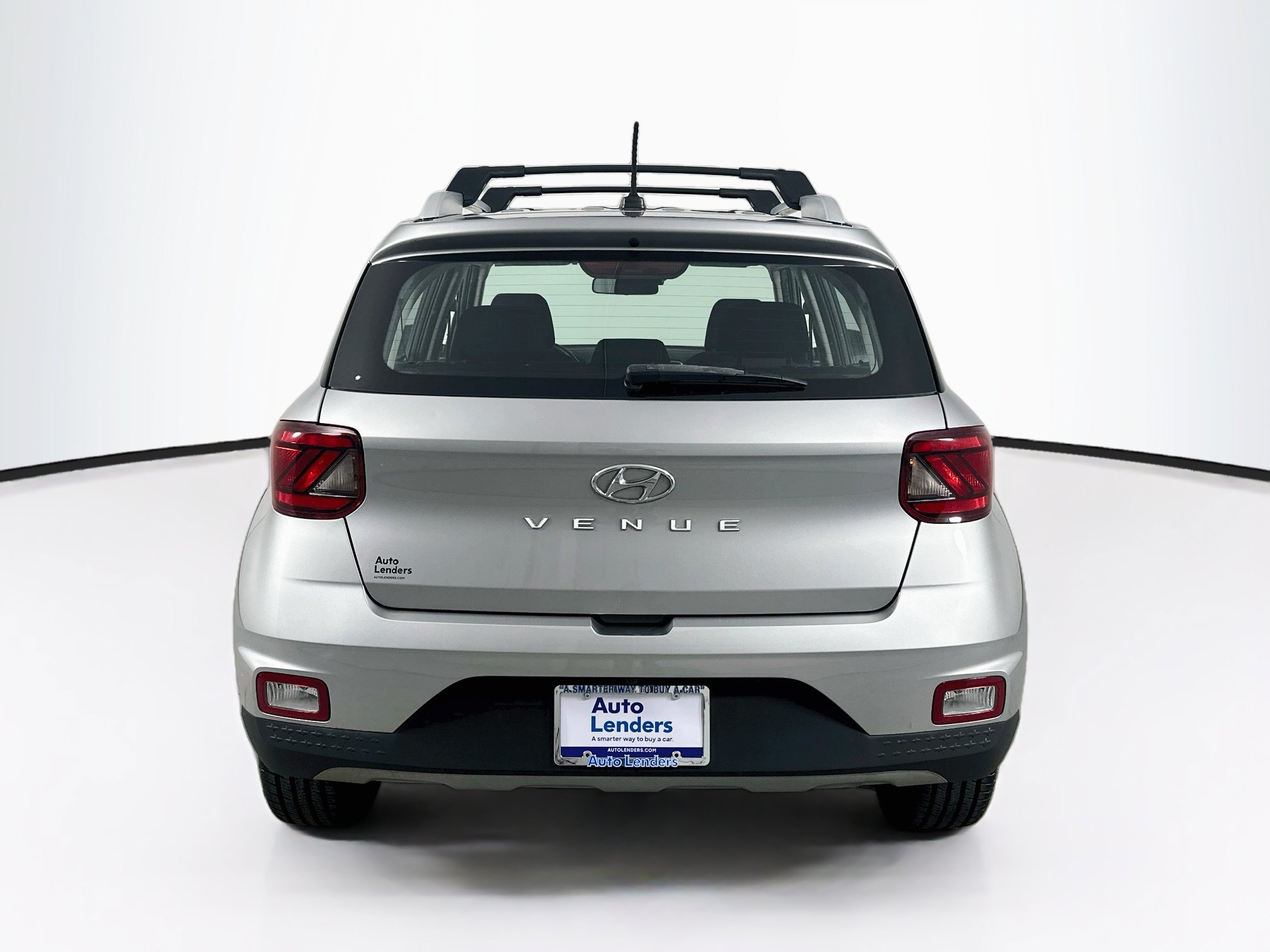 Used 2023 Hyundai Venue SEL FWD image 6