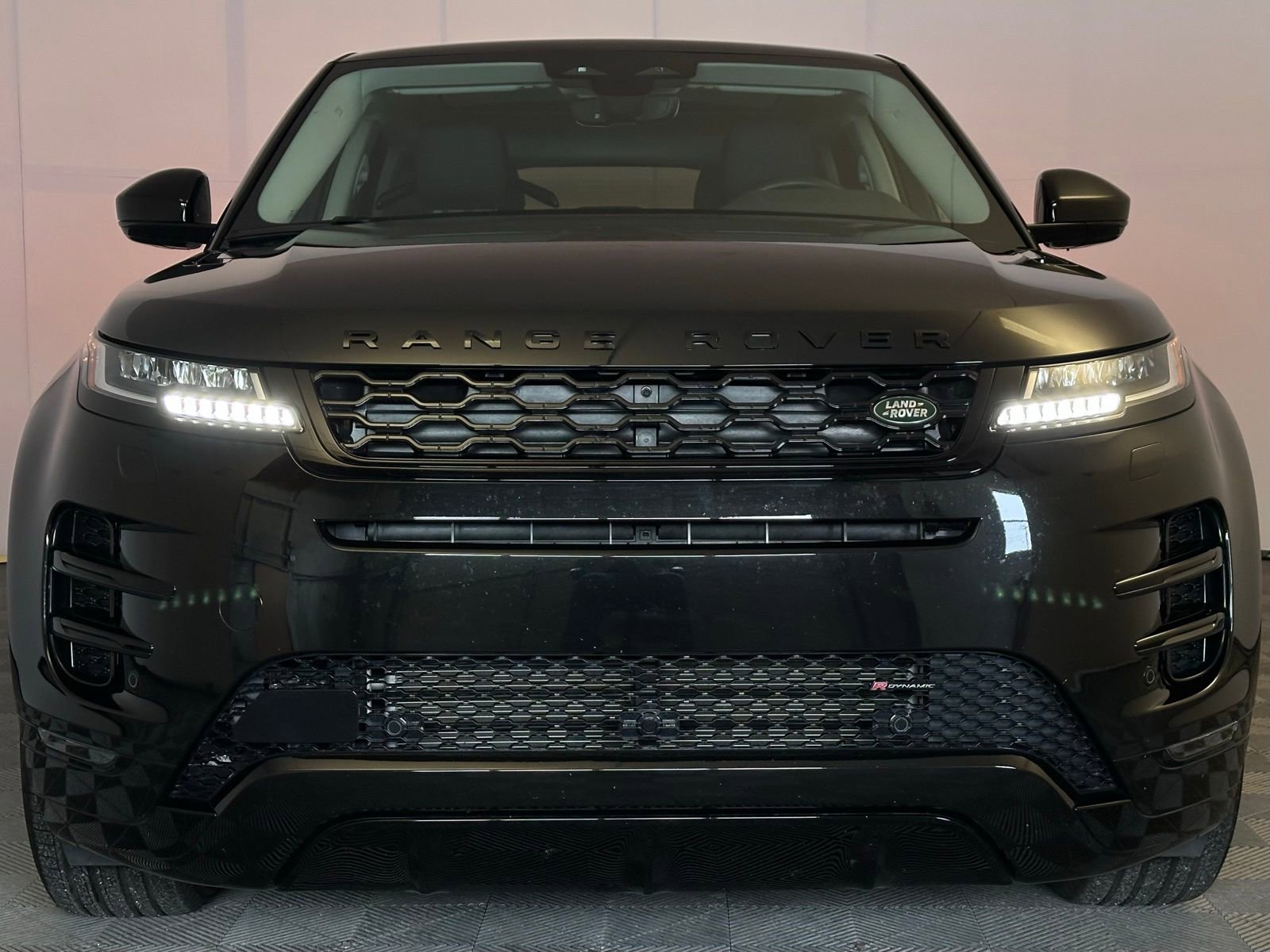 Used 2023 Land Rover Range Rover Evoque R-Dynamic S image 23