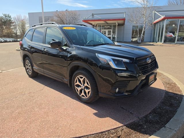 Used 2023 Subaru Forester Premium AWD/4WD image 7