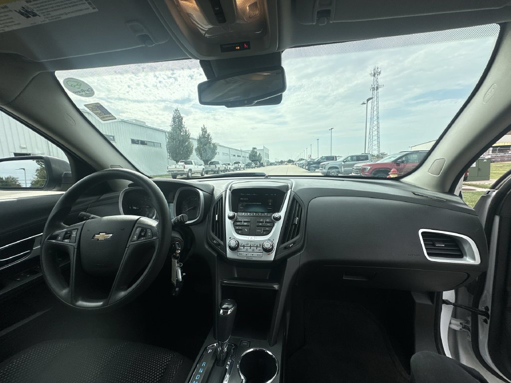 Certified 2016 Chevrolet Equinox LS FWD image 28