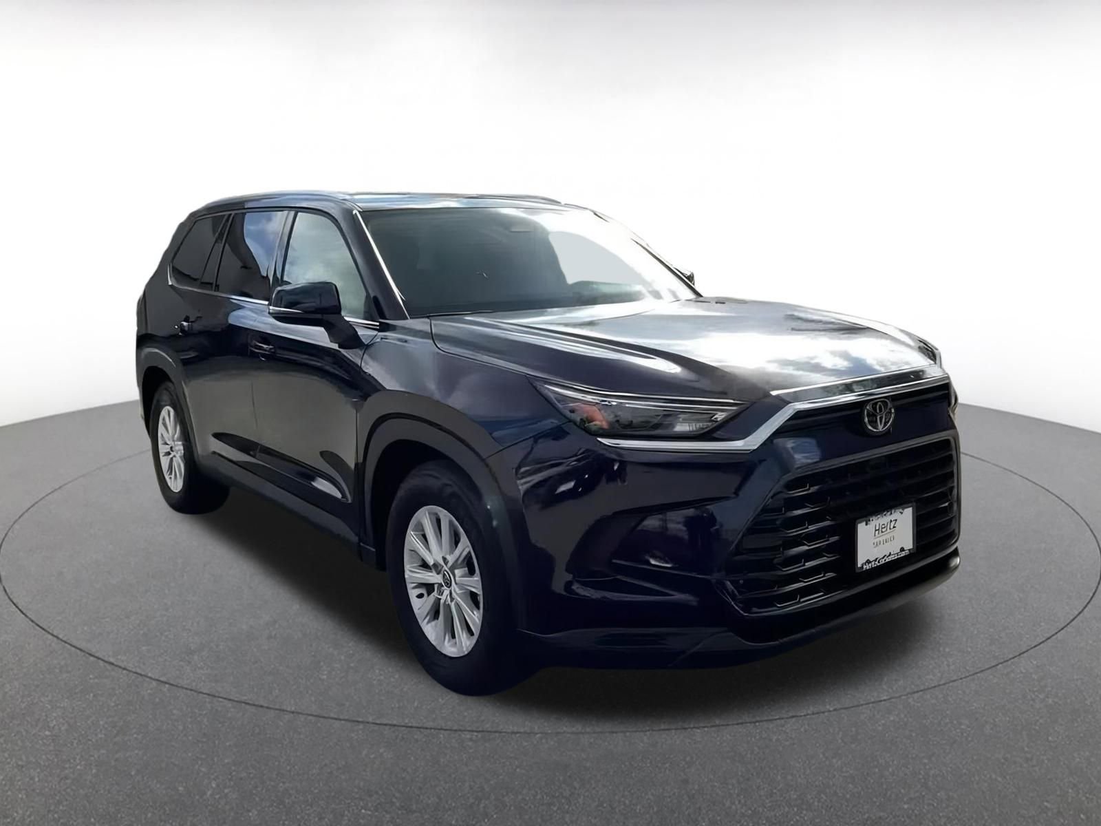 Used 2025 Toyota Grand Highlander FWD image 3