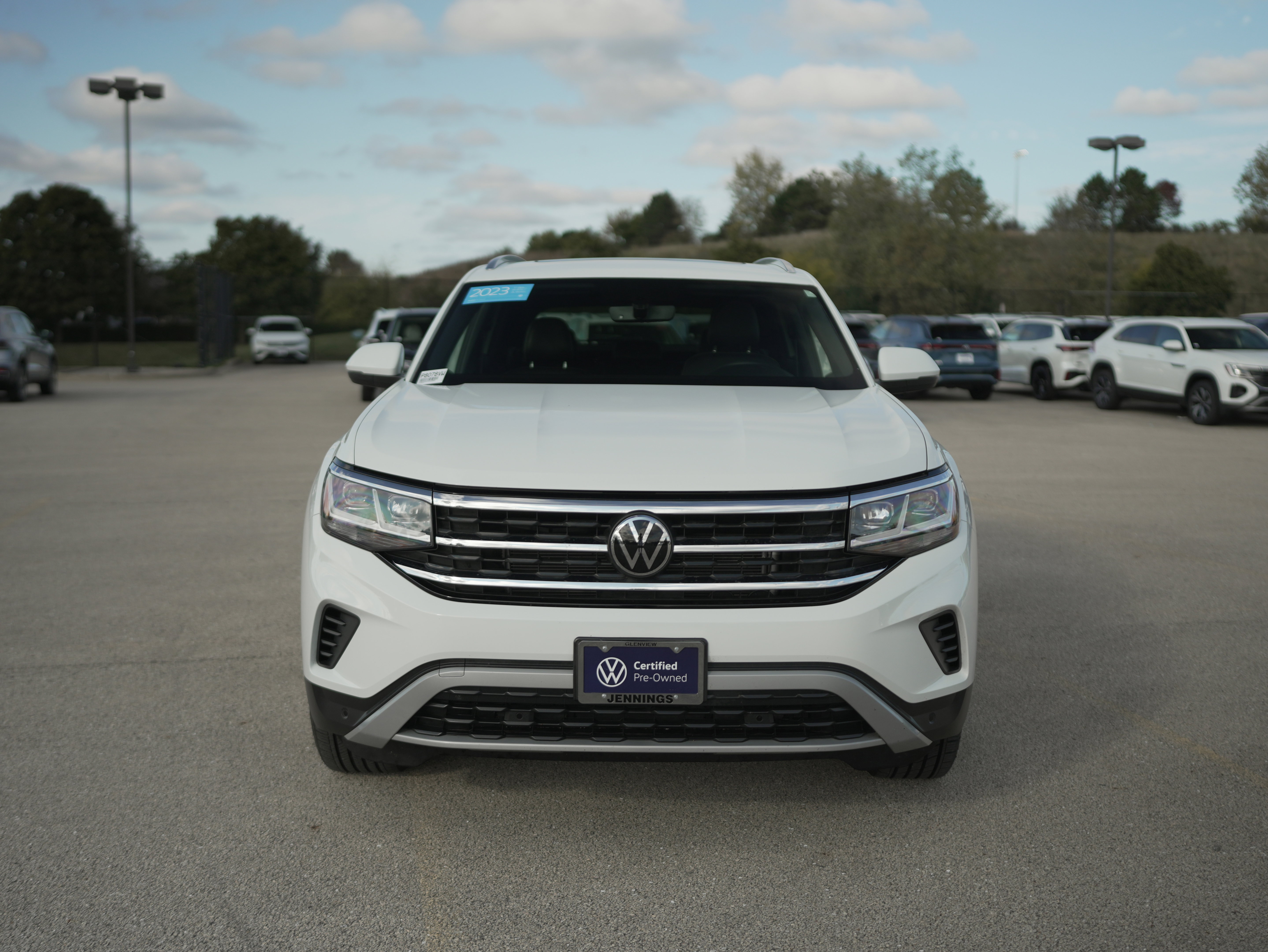 Certified 2023 Volkswagen Atlas Cross Sport SE w/ Panoramic Sunroof Package image 4