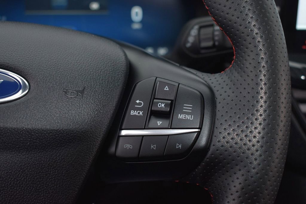 Used 2023 Ford Escape ST-Line Elite w/ Premium Technology Package image 18