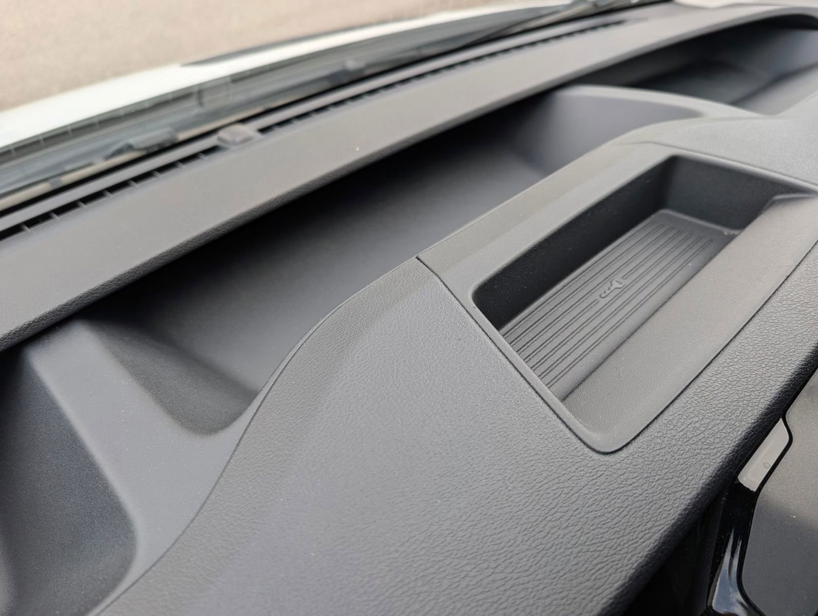 Used 2023 Ford Transit 350 XLT image 14