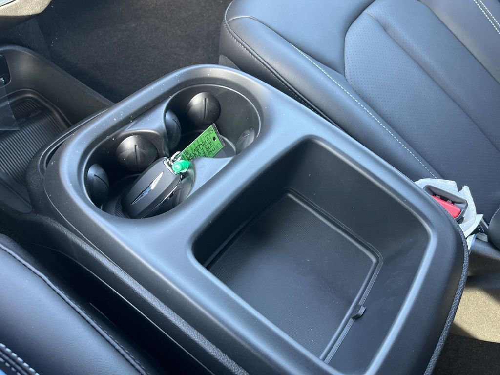 New 2026 Chrysler Pacifica Select FWD image 22