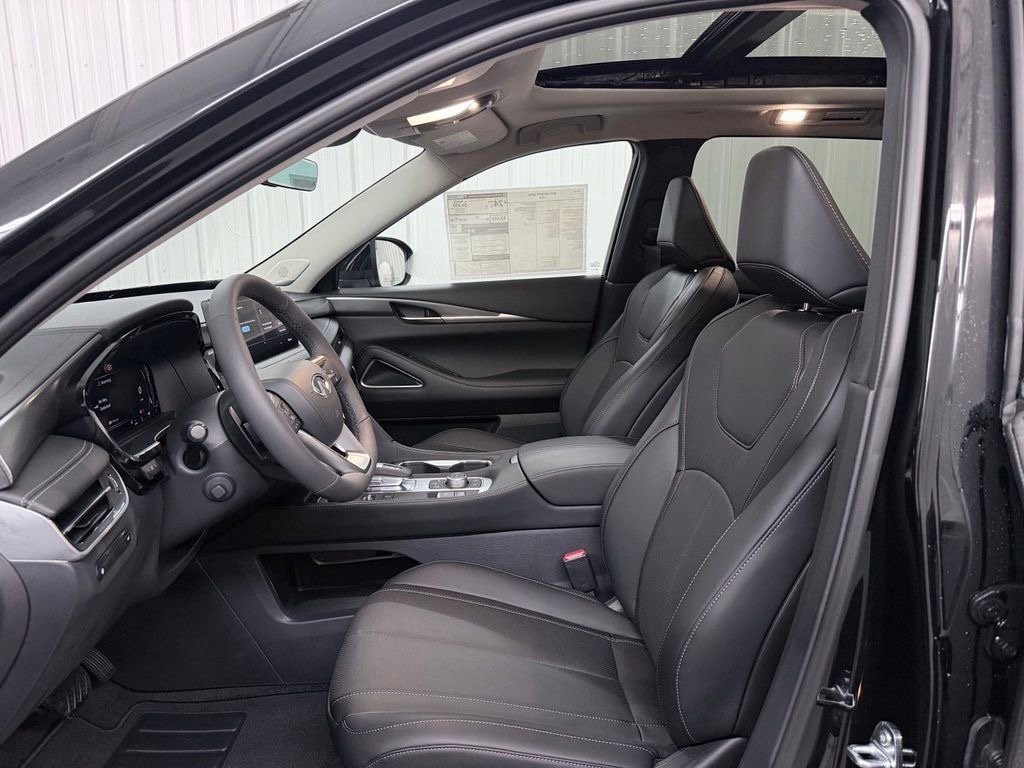 Certified 2027 INFINITI QX60 Luxe w/ Cargo Package FWD image 13