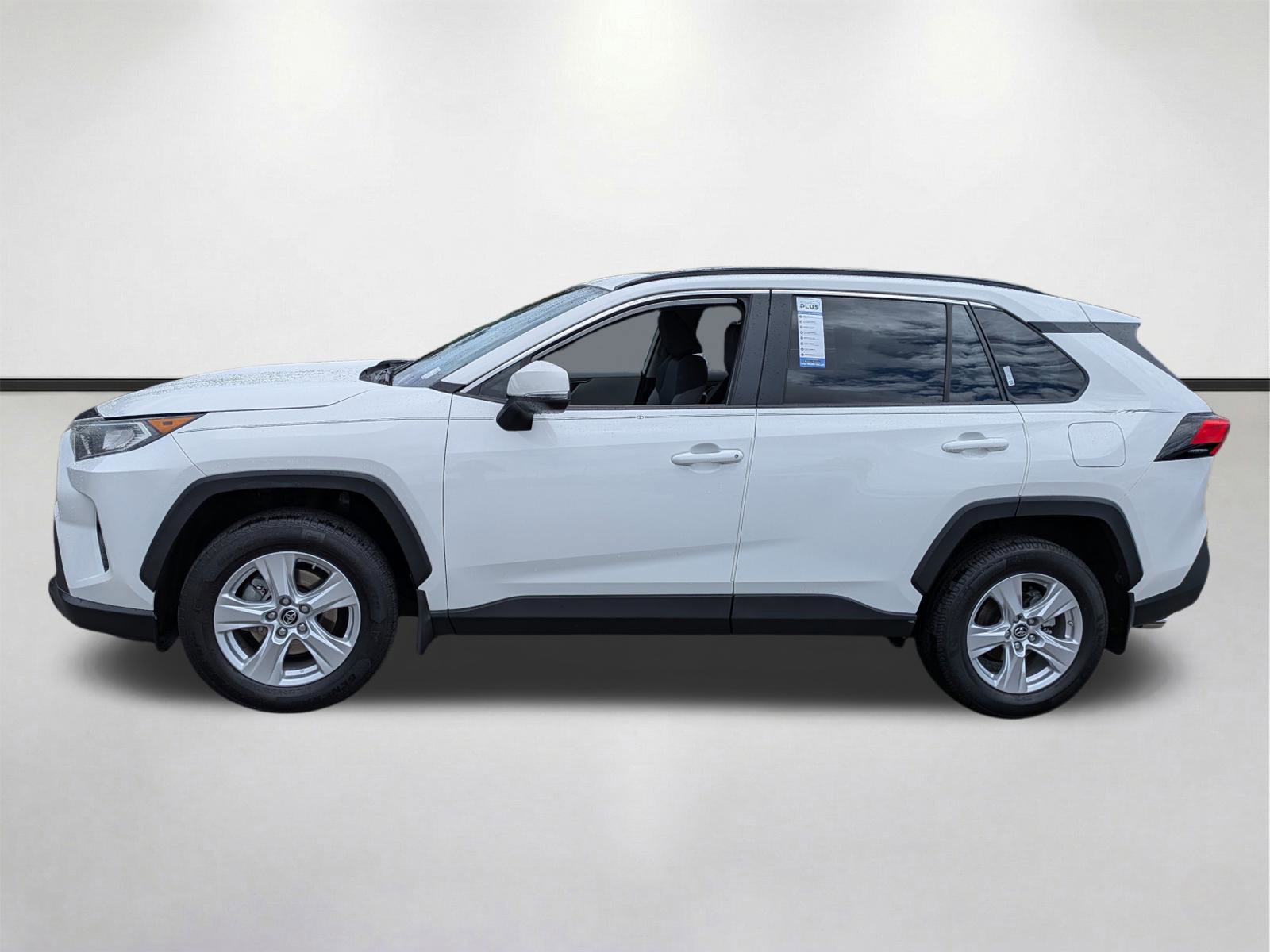 Used 2019 Toyota RAV4 XLE w/ Convenience Package image 7
