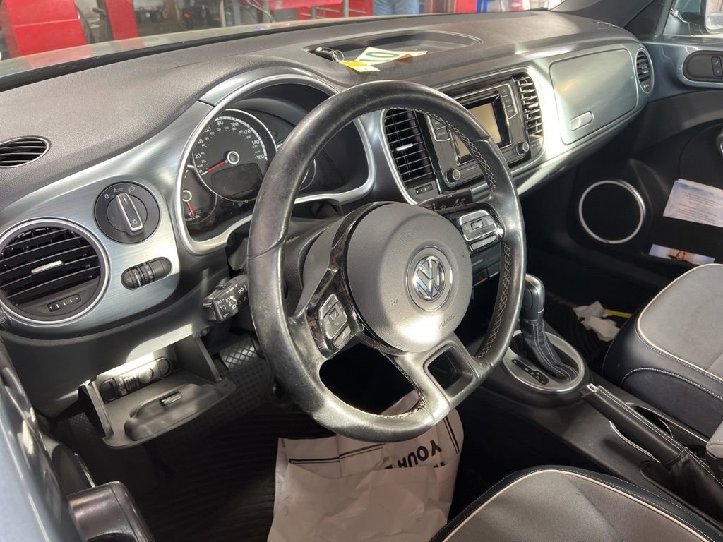 Used 2016 Volkswagen Beetle 1.8T Denim image 10