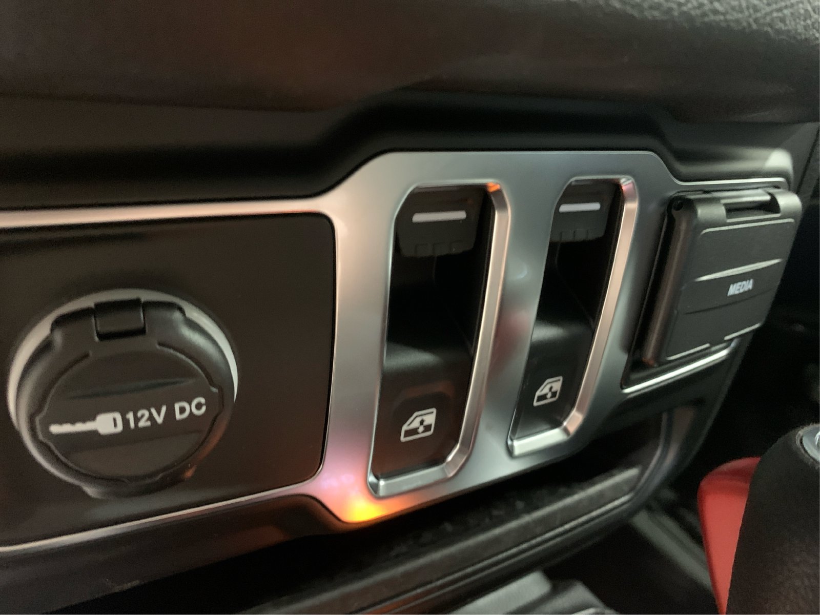New 2026 Jeep Wrangler Sport AWD/4WD image 29