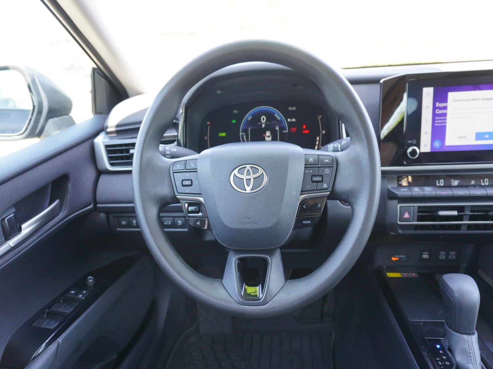 Used 2025 Toyota Camry LE FWD image 14