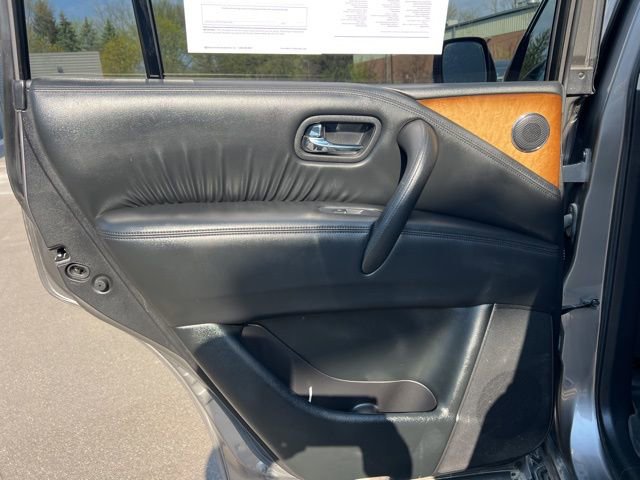 Used 2014 INFINITI QX80 4WD w/ Theater Package image 18