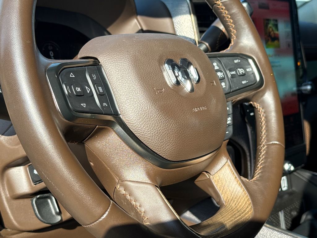 Used 2025 RAM 3500 Longhorn image 29